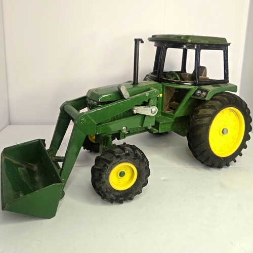 John deere diecast farm - deere,