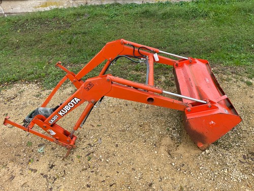 Kubota la301 tractor - kubota,